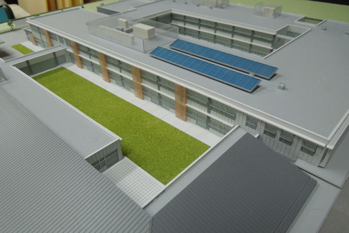 特別支援学校の建築模型
